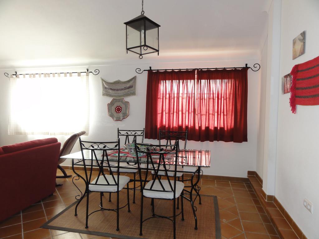 Apartamentos Em Moradia Com Jardim Cascaes Habitación foto