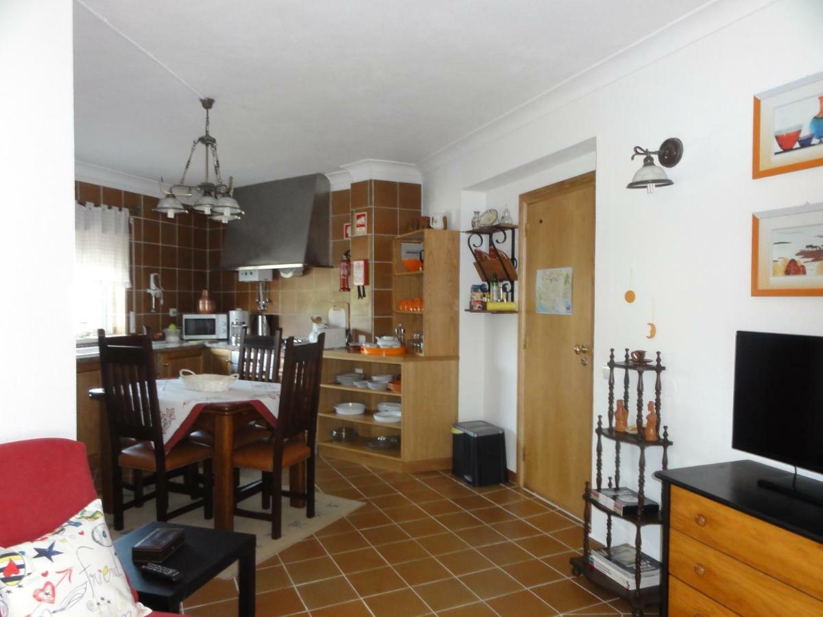 Apartamentos Em Moradia Com Jardim Cascaes Habitación foto